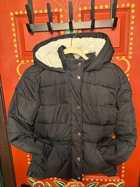 Hollister Black Quilted Jacket with White Sherpa Lining